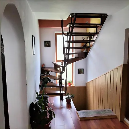 Pensiunea Eden Πανσιόν Curtea de Argeş